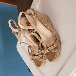Vince camuto wedges with gold spikes